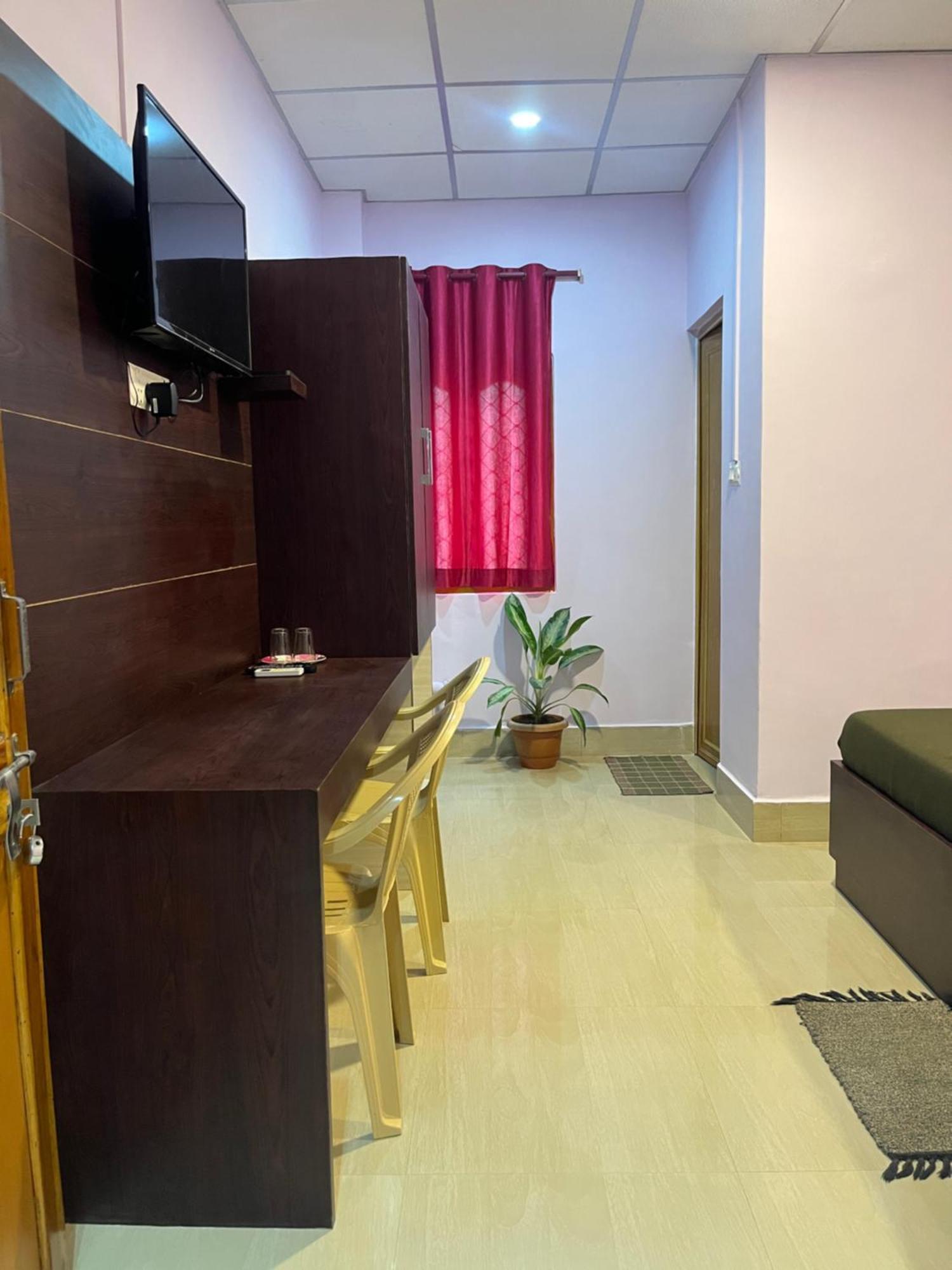 Hotel Purnima Residency Lakshmanpur Exterior foto